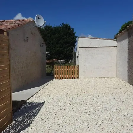 Studio Champetre Aux Abords De L'ile D'oleron * Saint-Just-Luzac